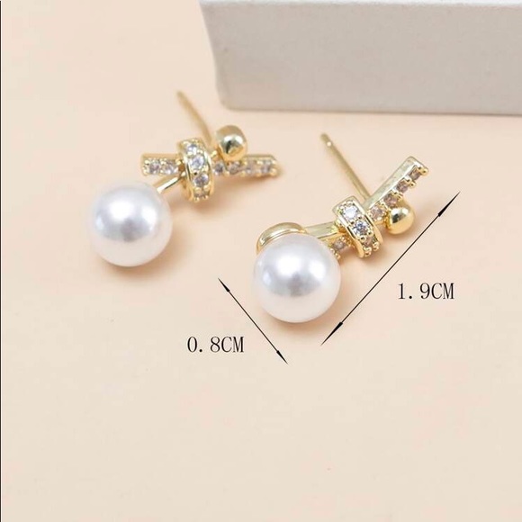Special deal  Pearl Gold Stud Earring - Picture 6 of 7